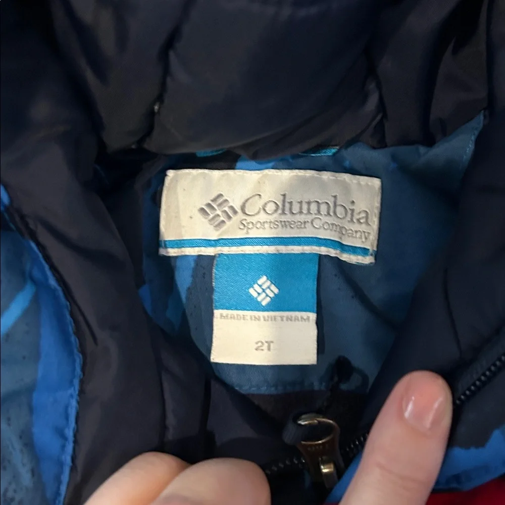 Toddler boys 2T Columbia & Nike winter jacket bundle!